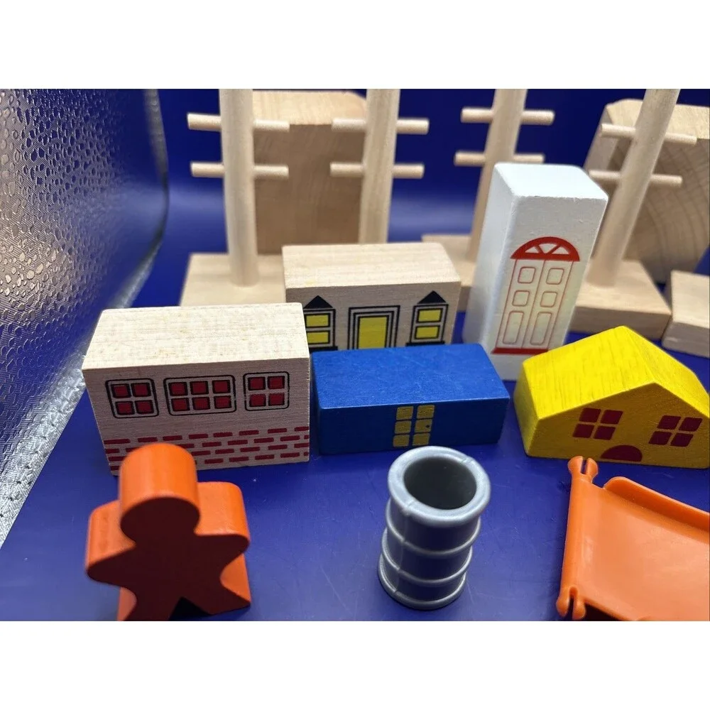 Lubulona Lubu Town Wooden Stacking Architecture Blocks Lot W/Hospital Pieces
